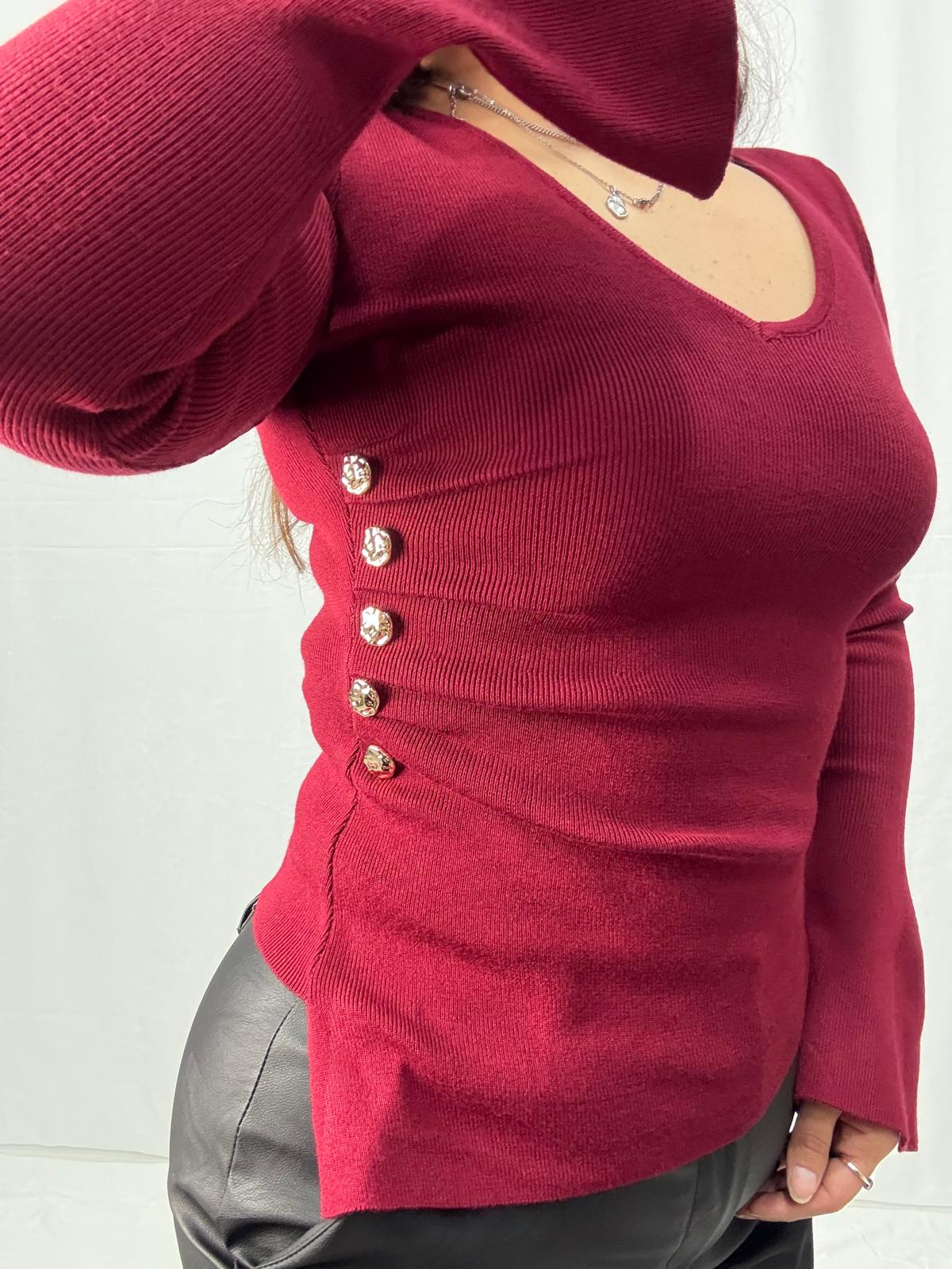 Maglia con bottoni gioiello